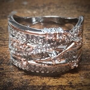 Elegant Silver and Gold Women's Ring